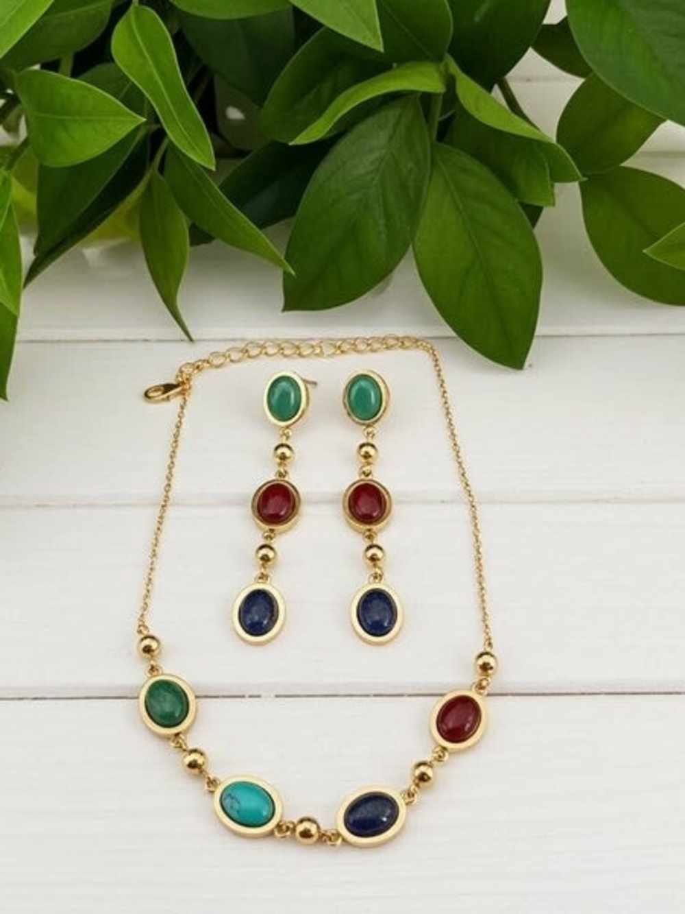 NWOT Gold Multi-Stone Drop Necklace & Earrings Set